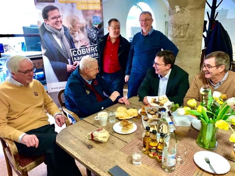 Hoher Besuch: Andreas Prinz von Sachsen-Coburg und Gotha heute in unserem Wahllokal!